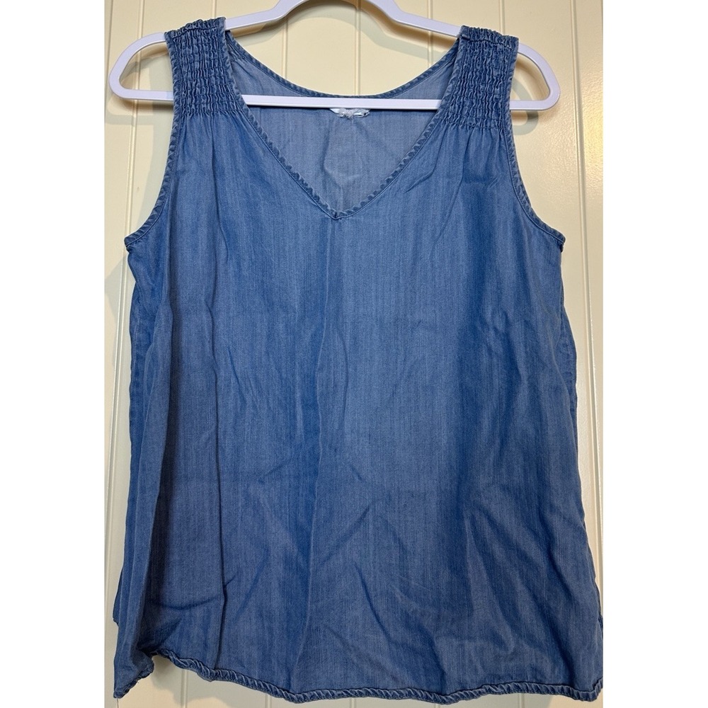 TIME AND TRU Tank Top Women's Small S Blue Chambray Sleeveless V Neck Casual